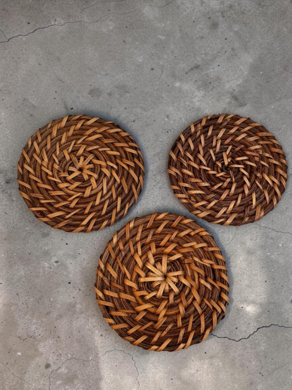 Handwoven Wicker Coasters Set Of 3 - Rustic Natural Straw Drink Mats For Home Dé